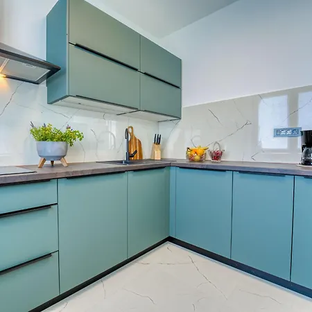 Apartment Laurus-1 By Interhome *