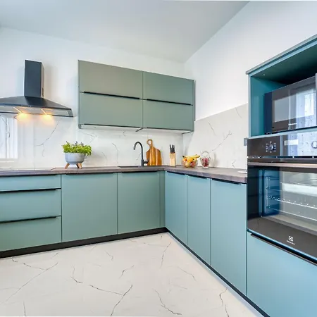 Laurus-1 By Interhome Apartment Lovran