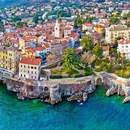 Laurus-1 By Interhome * Lovran