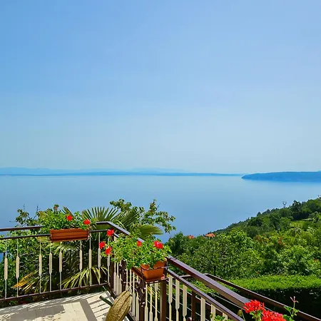 Laurus-1 By Interhome Apartamento Lovran