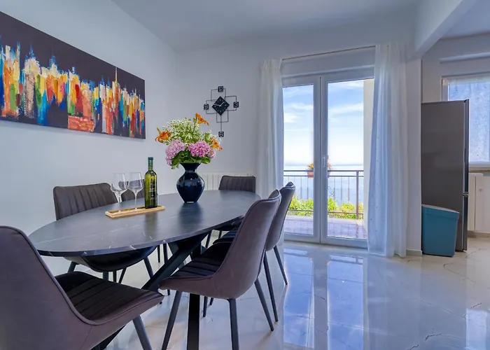 Apartamento Laurus-1 By Interhome