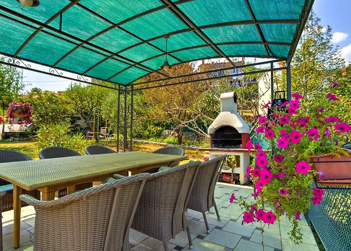 Apartamento Laurus-1 By Interhome