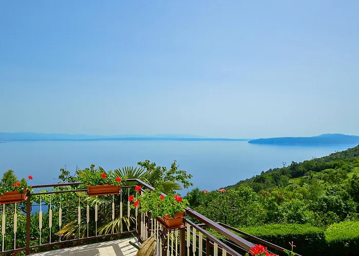 Laurus-1 By Interhome Apartamento Lovran