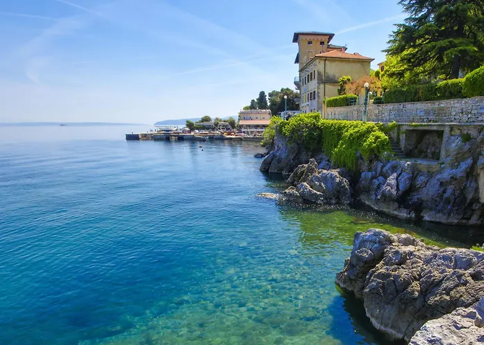 Laurus-1 By Interhome *