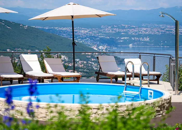 Laurus-1 By Interhome Lovran