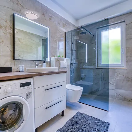 Laurus-1 By Interhome Apartment