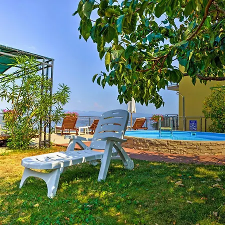 Laurus-1 By Interhome Lägenhet Lovran