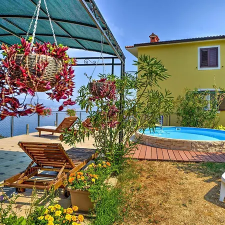 Laurus-1 By Interhome Apartamento