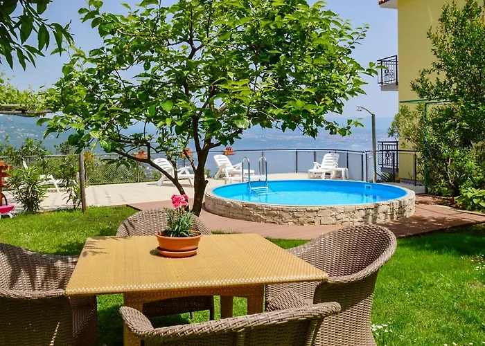 Apartment Laurus-1 By Interhome *