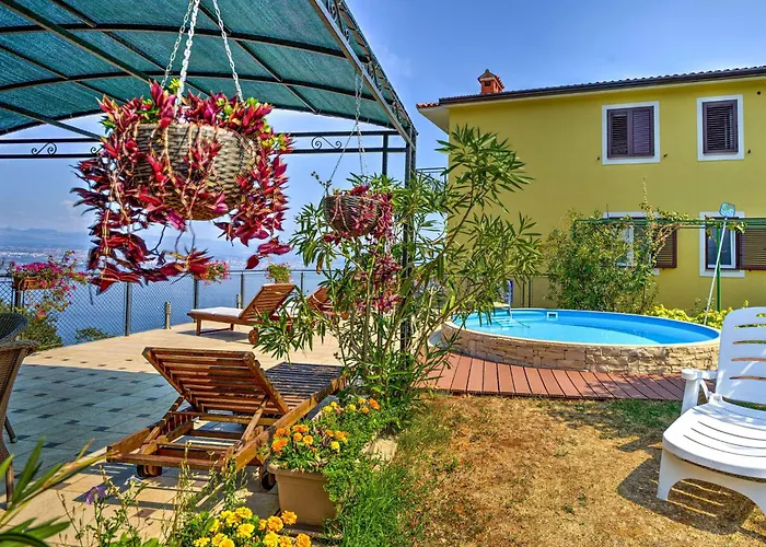 Laurus-1 By Interhome Apartment